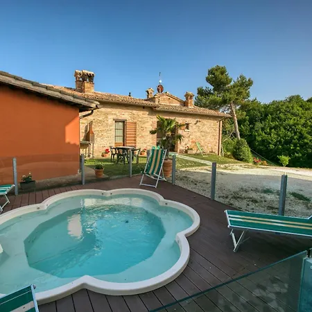 Flat On A Farm With Swimming Pool And Many Activities