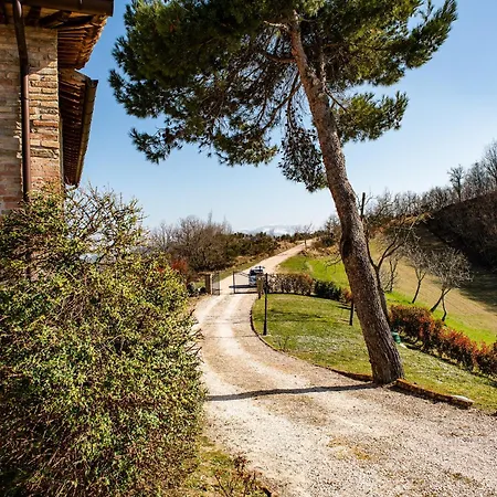 Σπίτι διακοπών Flat On A Farm With Swimming Pool And Many Activities *