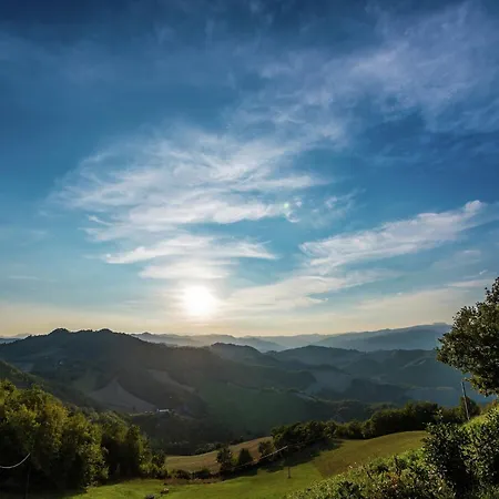 Flat On A Farm With Swimming Pool And Many Activities Vakantiehuis *