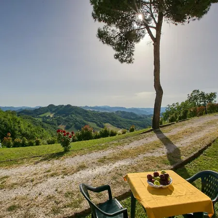 Flat On A Farm With Swimming Pool And Many Activities Σπίτι διακοπών SantʼAngelo in Vado