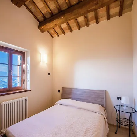 Σπίτι διακοπών Flat On A Farm With Swimming Pool And Many Activities