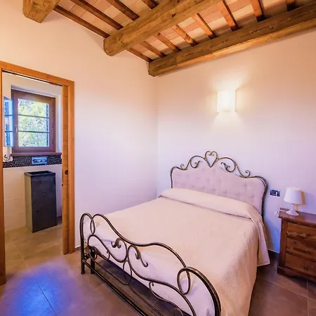Flat On A Farm With Swimming Pool And Many Activities *