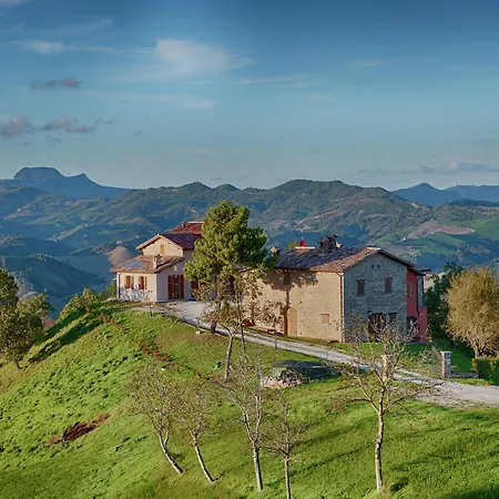 Flat On A Farm With Swimming Pool And Many Activities *