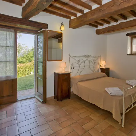 Flat On A Farm With Swimming Pool And Many Activities