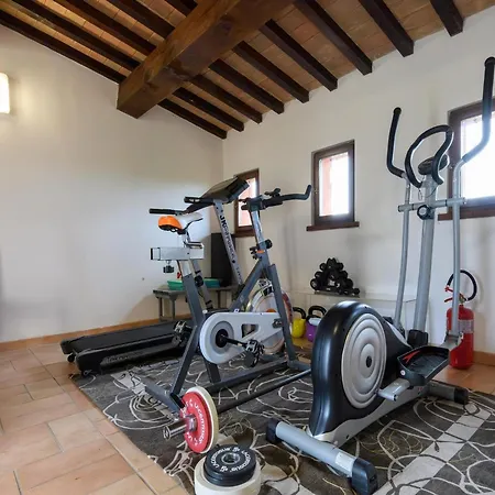 Flat On A Farm With Swimming Pool And Many Activities Holiday home