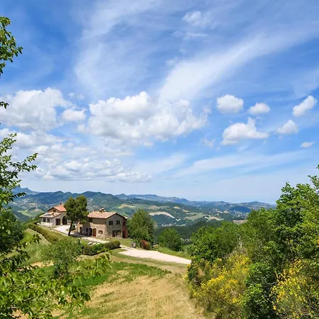 Flat On A Farm With Swimming Pool And Many Activities * Sant'Angelo in Vado